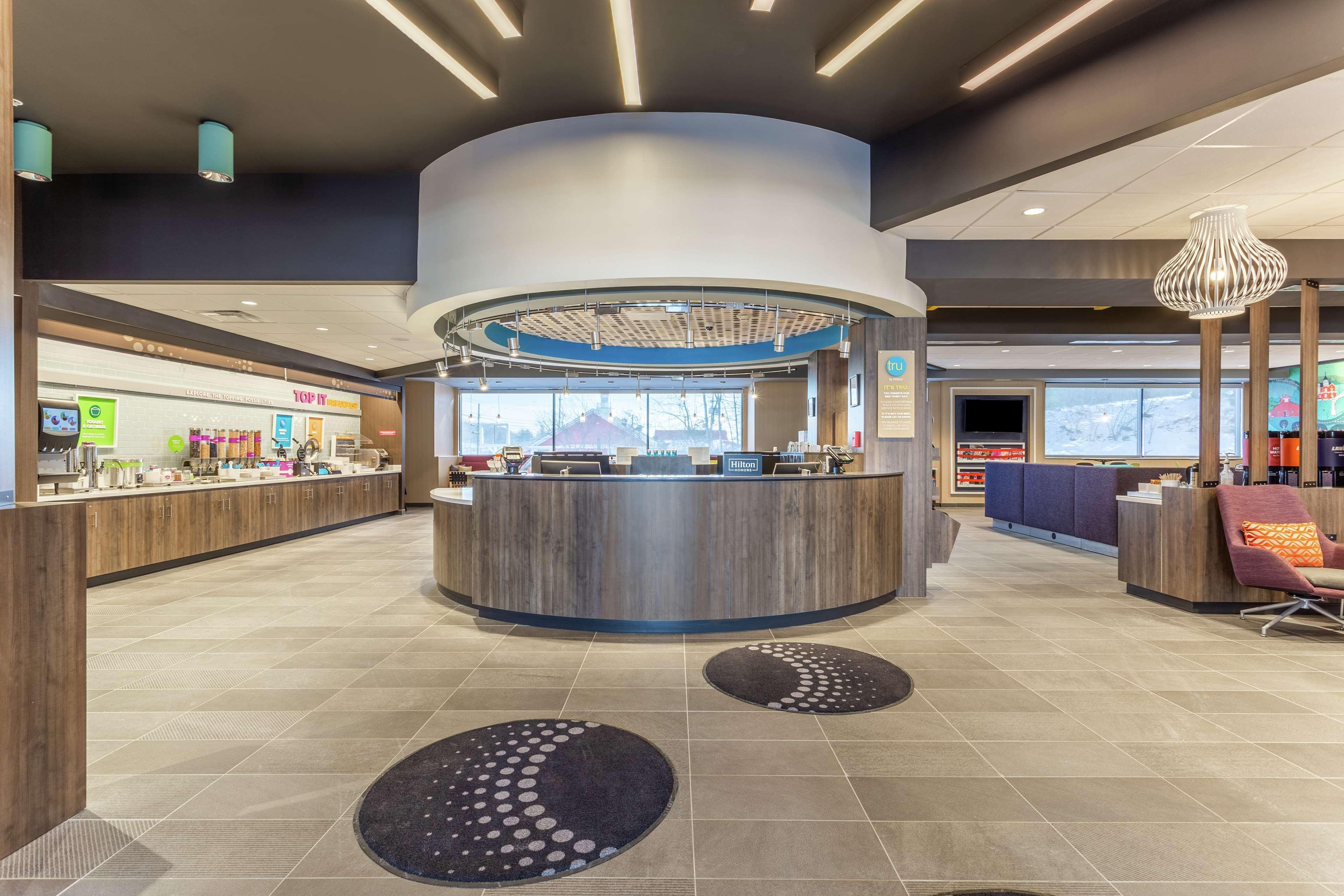 Tru By Hilton Binghamton Vestal Hotel Exterior photo